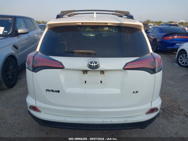 Toyota RAV4 LE 2018 JTMZFREV8JJ151534 Image 16
