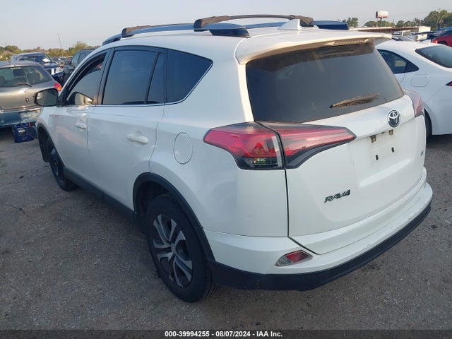 Toyota RAV4 LE 2018 JTMZFREV8JJ151534 Image 3