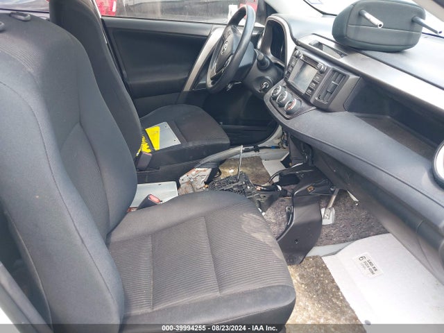 Toyota RAV4 LE 2018 JTMZFREV8JJ151534 Image 5