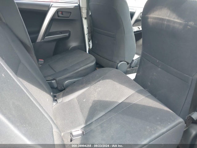 Toyota RAV4 LE 2018 JTMZFREV8JJ151534 Image 8