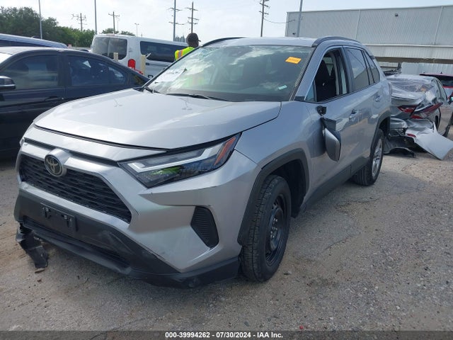 Toyota Rav4 Xle 2024 2T3W1RFV4RC272821 Image 2