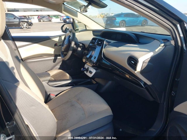 Toyota Prius Two 2017 JTDKBRFUXH3048262 Image 5