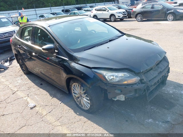 Ford Focus Titanium 2014 1FADP3J20EL275250 Image 1