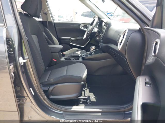 KNDJ23AU5P7882172 KIA SOUL LX