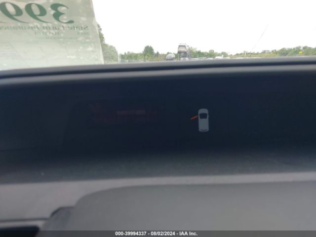 JTDKDTB31F1582117 Toyota Prius C One