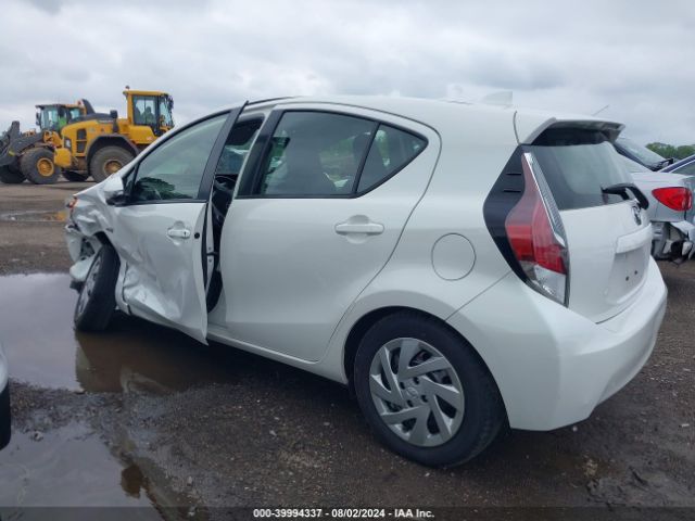 JTDKDTB31F1582117 Toyota Prius C One