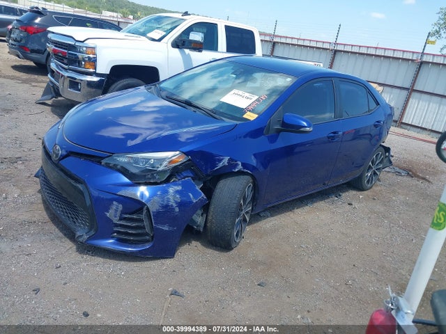 Toyota COROLLA SE 2017 5YFBURHE3HP678325 Image 2