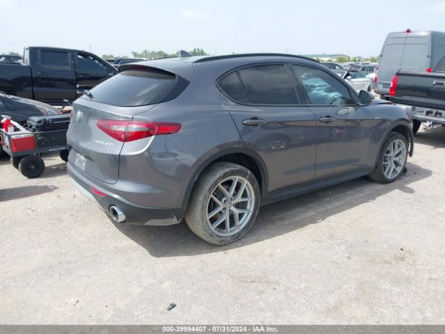 ZASFAKNN1J7B68060 Alfa Romeo Stelvio Ti Sport Awd