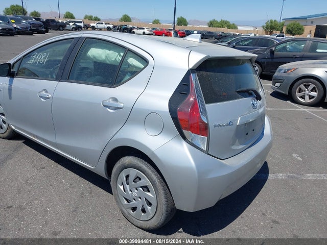Toyota Prius C Two 2016 JTDKDTB3XG1133200 Image 3
