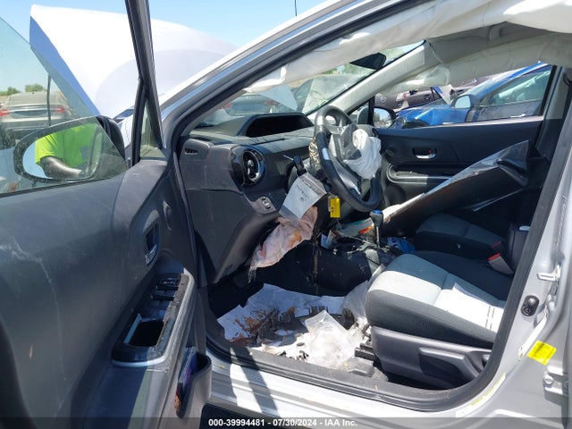 Toyota Prius C Two 2016 JTDKDTB3XG1133200 Image 5