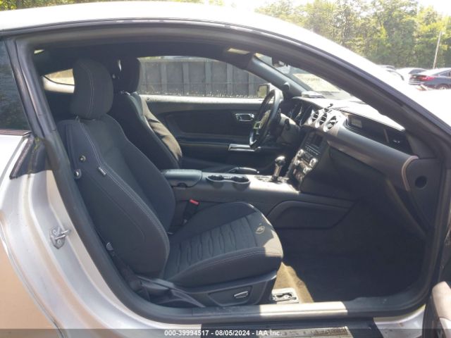 1FA6P8TH9H5332884 Ford Mustang
