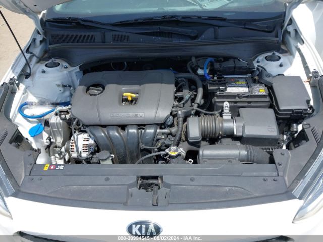 3KPF24AD9ME323702 KIA FORTE FE