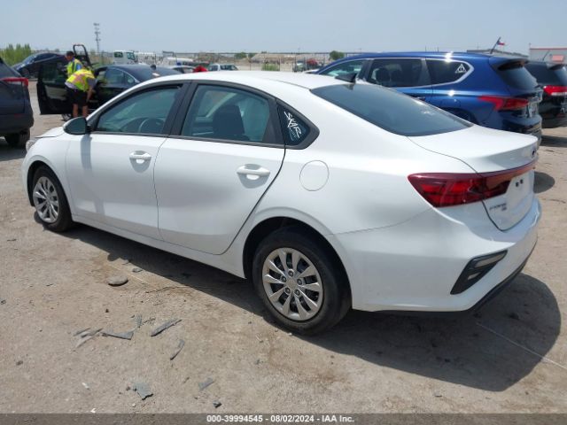 3KPF24AD9ME323702 KIA FORTE FE