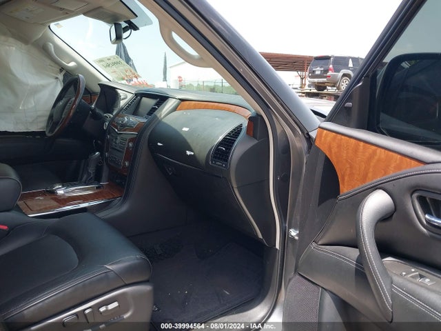JN8AZ2NF3K9686556 Infiniti QX80 LUXE