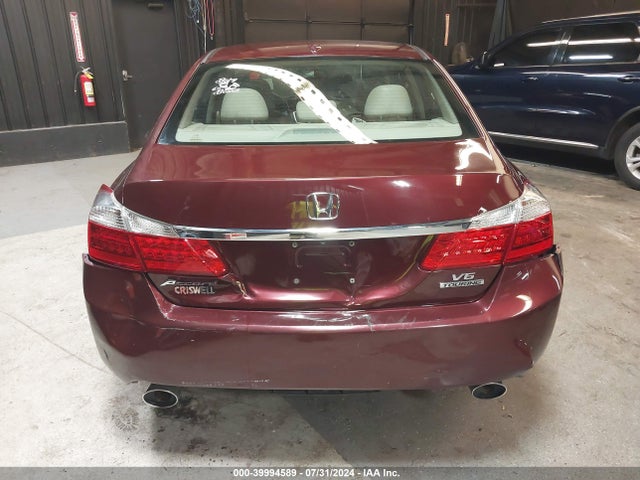 Honda Accord Touring 2014 1HGCR3F91EA040066 Image 32