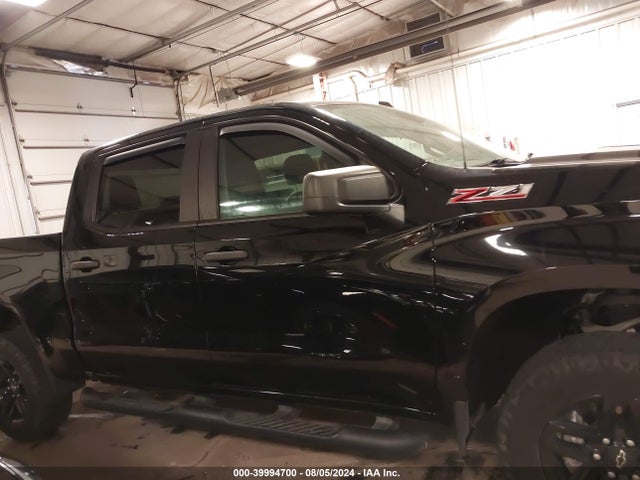 Chevrolet Silverado 1500 Custom Trail Boss 2019 1GCPYCEF3KZ385123 Image 14