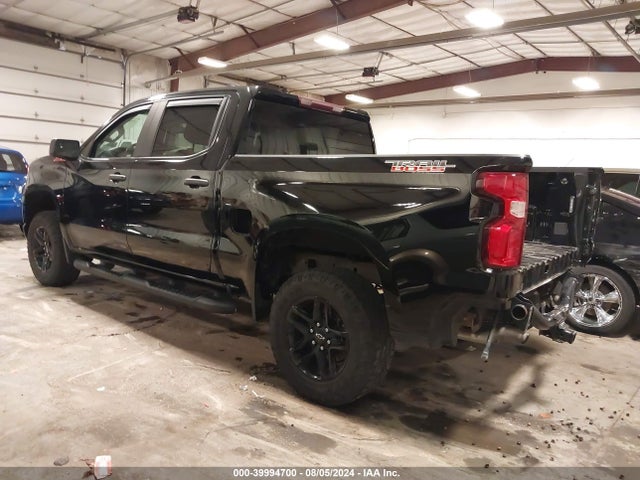 Chevrolet Silverado 1500 Custom Trail Boss 2019 1GCPYCEF3KZ385123 Image 3