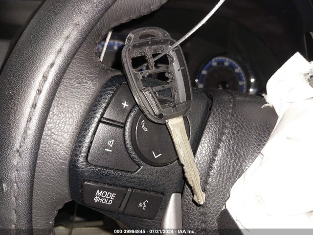 Toyota COROLLA SE 2018 5YFBURHE1JP754775 Image 11