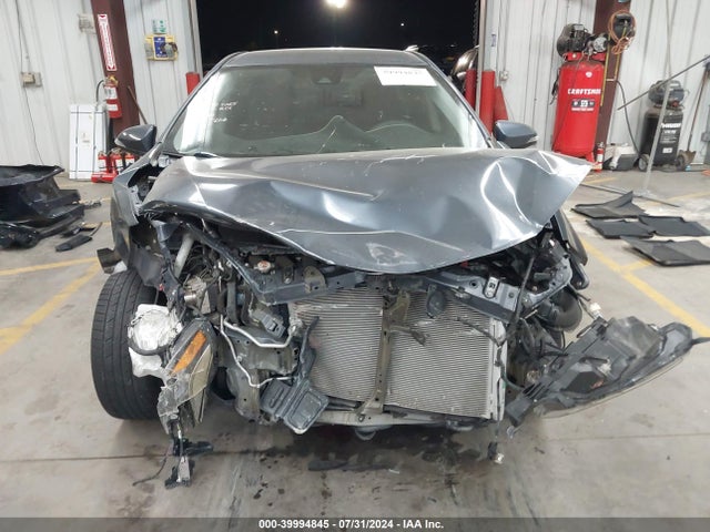 Toyota COROLLA SE 2018 5YFBURHE1JP754775 Image 13