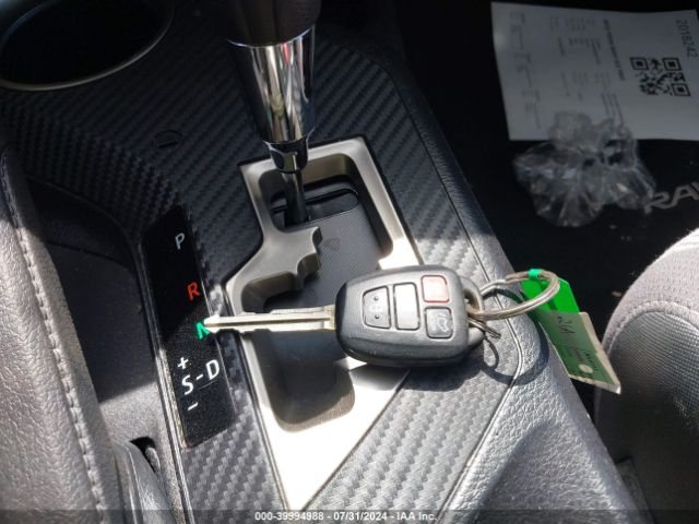 2T3WFREV0FW167948 Toyota Rav4 Xle