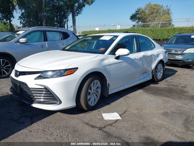 Toyota CAMRY LE 2024 4T1C11AK7RU259537 Image 2