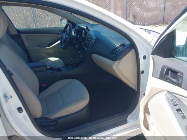 KNAGM4A74F5546539 KIA Optima Lx