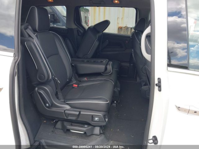 5FNRL6H90NB060986 Honda Odyssey Elite