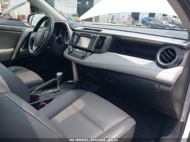 Toyota Rav4 Limited 2015 JTMDFREV5FD143441 Image 5