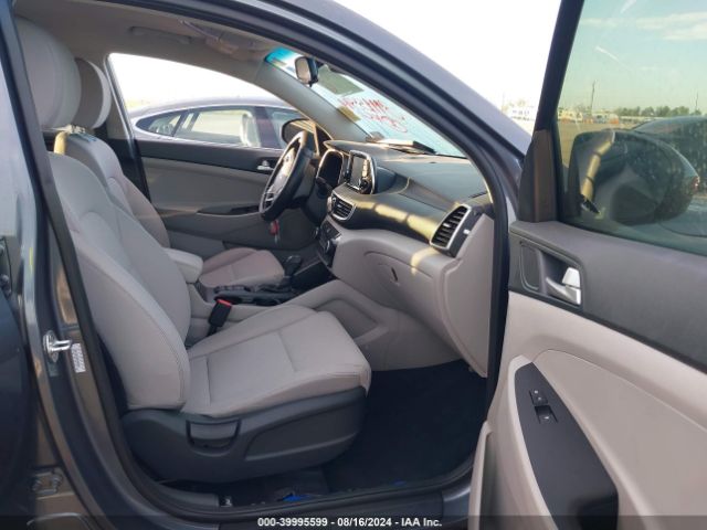 KM8J33A42MU298091 Hyundai Tucson Value