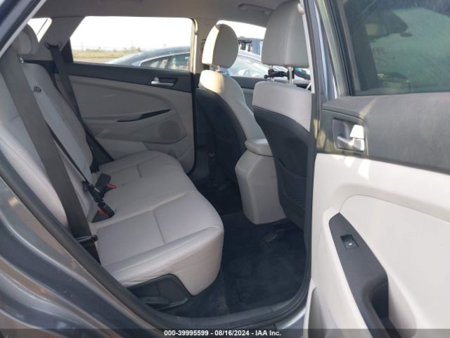 KM8J33A42MU298091 Hyundai Tucson Value
