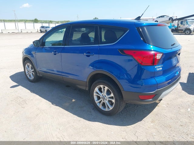 Ford ESCAPE SE 2019 1FMCU9GD2KUB29167 Image 3