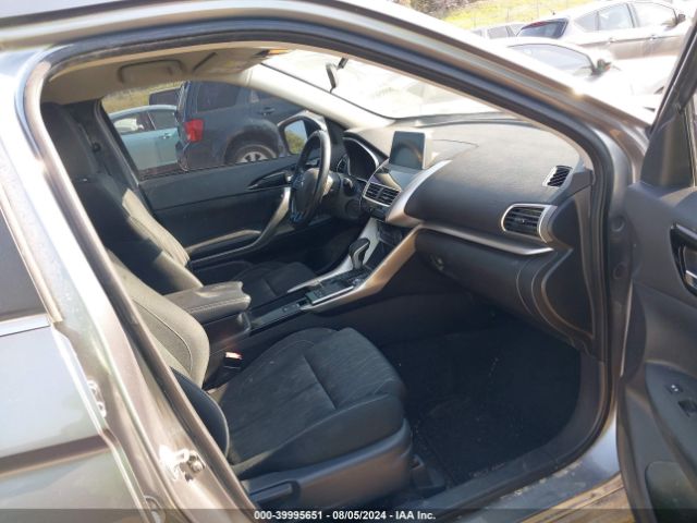 JA4AT5AA9JZ048278 Mitsubishi Eclipse Cross Se