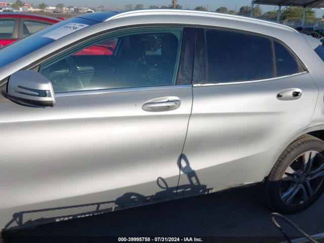 WDCTG4GB3HJ333803 Mercedes-Benz Gla 250 4matic