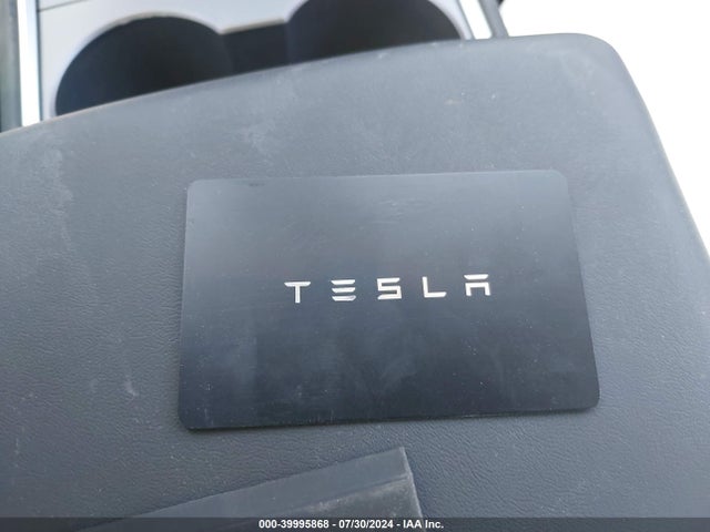 2024 TESLA MODEL Y 7SAYGDEE4RA293653 Photo 10