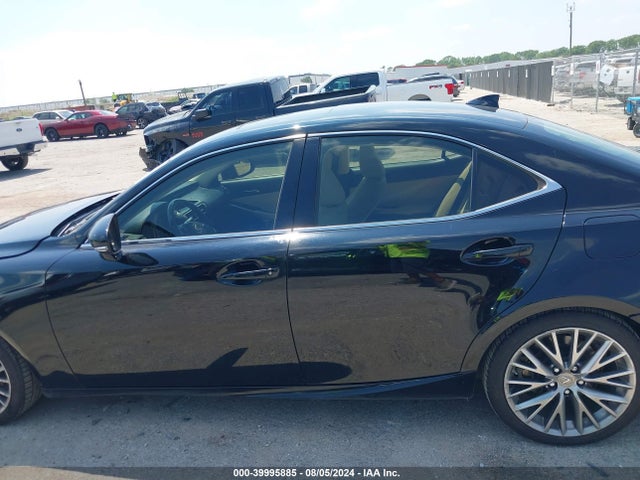 Lexus IS 200T 2016 JTHBA1D2XG5017391 Image 14