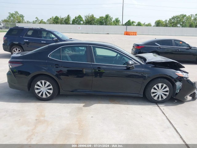 Toyota Camry Le Hybrid 2022 4T1C31AK3NU582021 Image 13