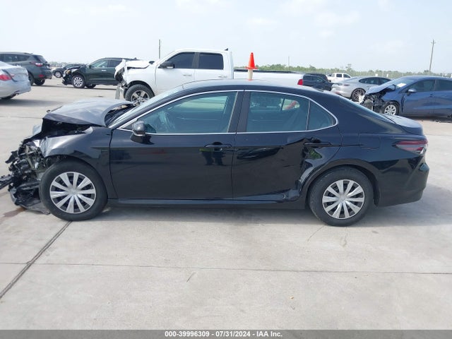 Toyota Camry Le Hybrid 2022 4T1C31AK3NU582021 Image 14