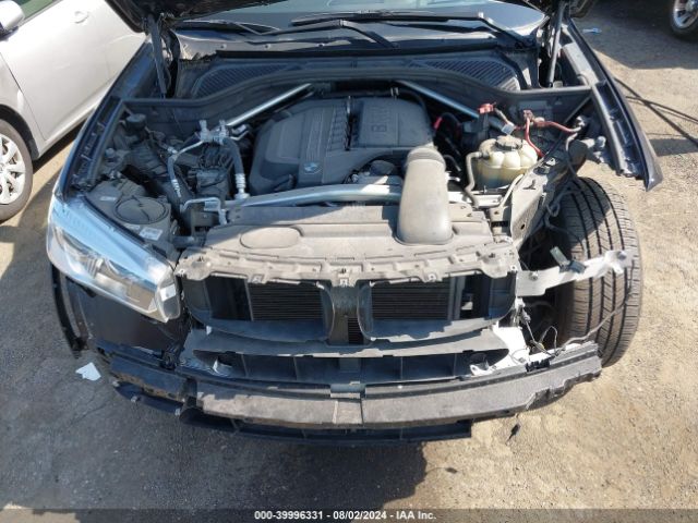 2018 BMW X5 5UXKR0C55J0X91096 Photo 9