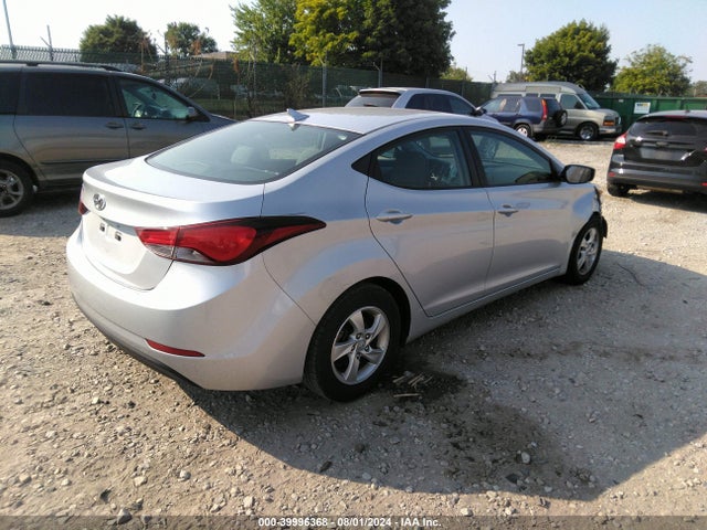 Hyundai ELANTRA SE 2014 5NPDH4AE1EH475985 Image 4