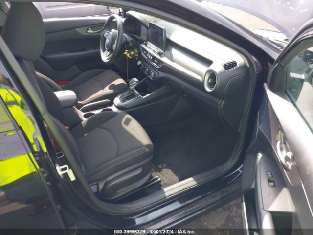 3KPF24AD7ME269218 KIA Forte Lxs