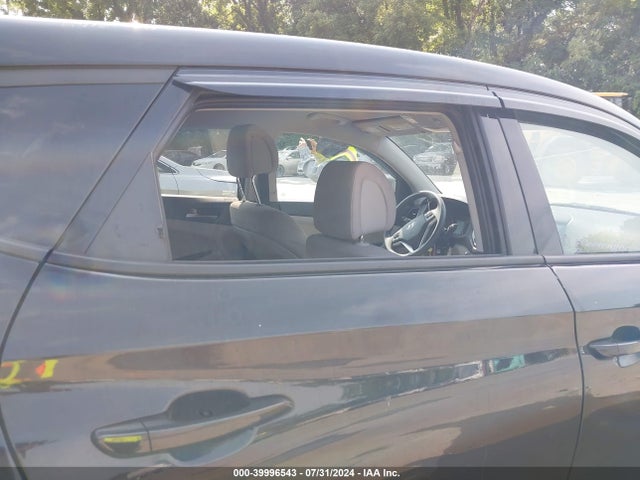 Hyundai TUCSON SE 2018 KM8J2CA45JU701186 Image 6