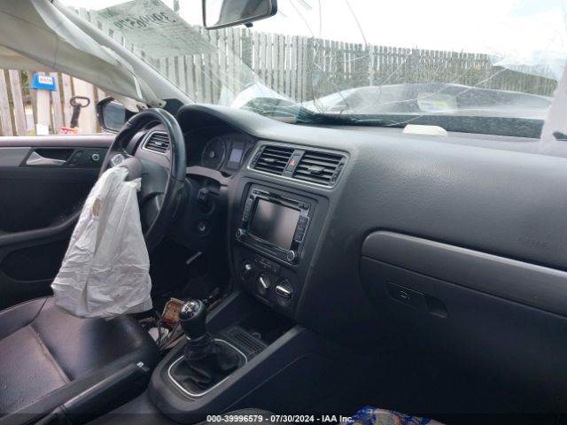 3VW3L7AJXEM431483 Volkswagen Jetta 2.0l Tdi