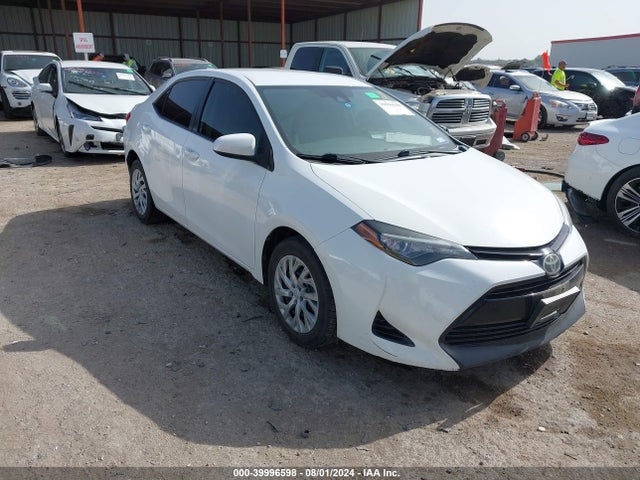 Toyota COROLLA LE 2017 5YFBURHE4HP629926 main image
