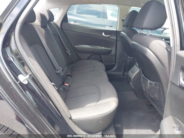 KIA Optima Lx 2017 5XXGT4L33HG130514 Image 8