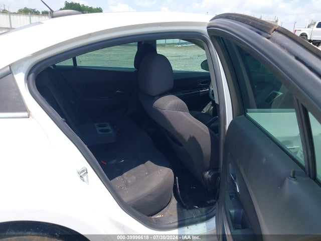 Chevrolet Cruze 1lt Auto 2015 1G1PC5SB2F7162349 Image 8