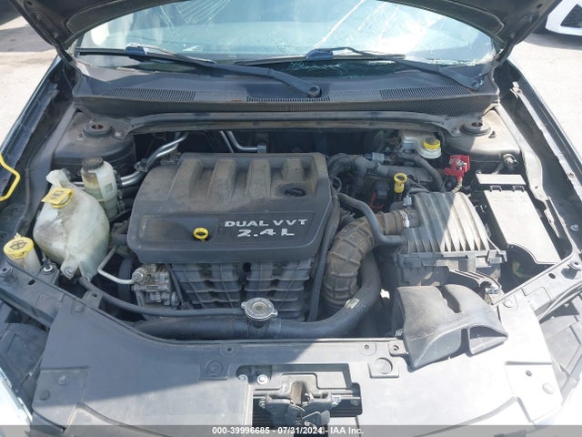 Chrysler 200 Touring 2014 1C3CCBBB5EN185076 Image 10