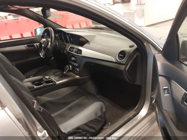 WDDGF8AB8ER311924 Mercedes-Benz C 300 Luxury 4matic/sport 4matic