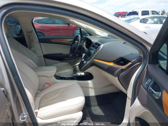 5LMCJ2C98JUL13056 Lincoln MKC SELECT