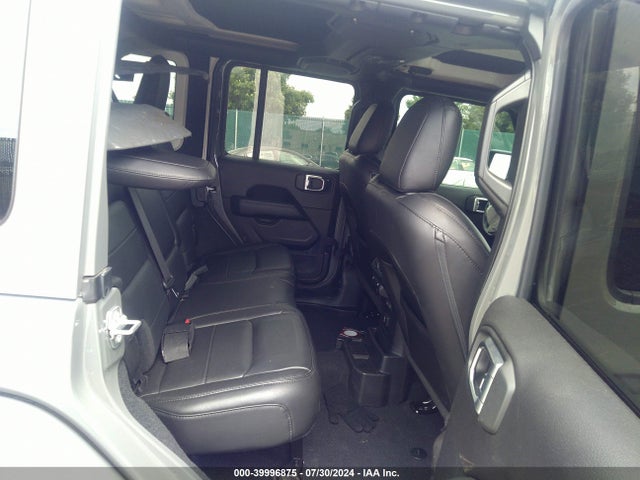 1C4HJXEN9KW648384 Jeep Wrangler Unlimited Sahara Altitude 4x4