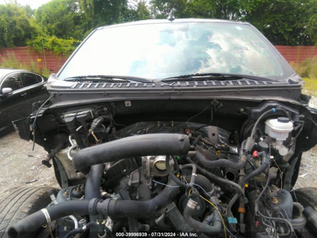 1FMJU1JT2KEA85318 Ford Expedition Xlt
